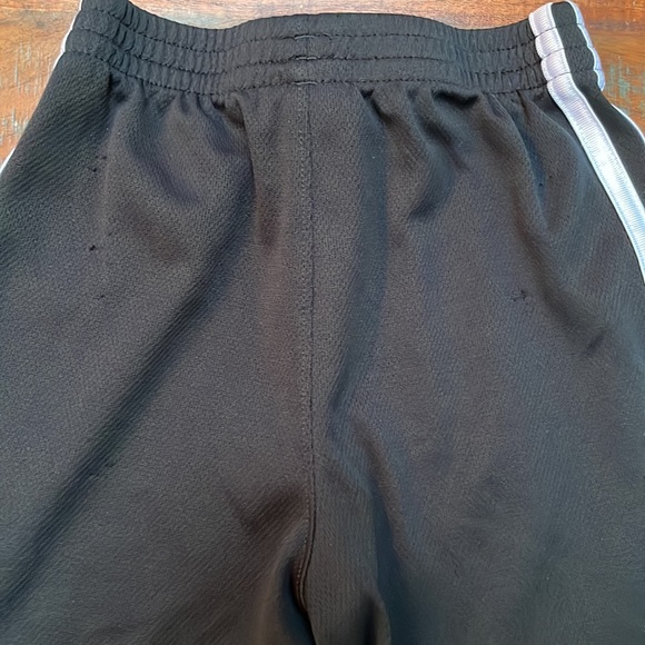 4 pairs of shorts! - Picture 6 of 13